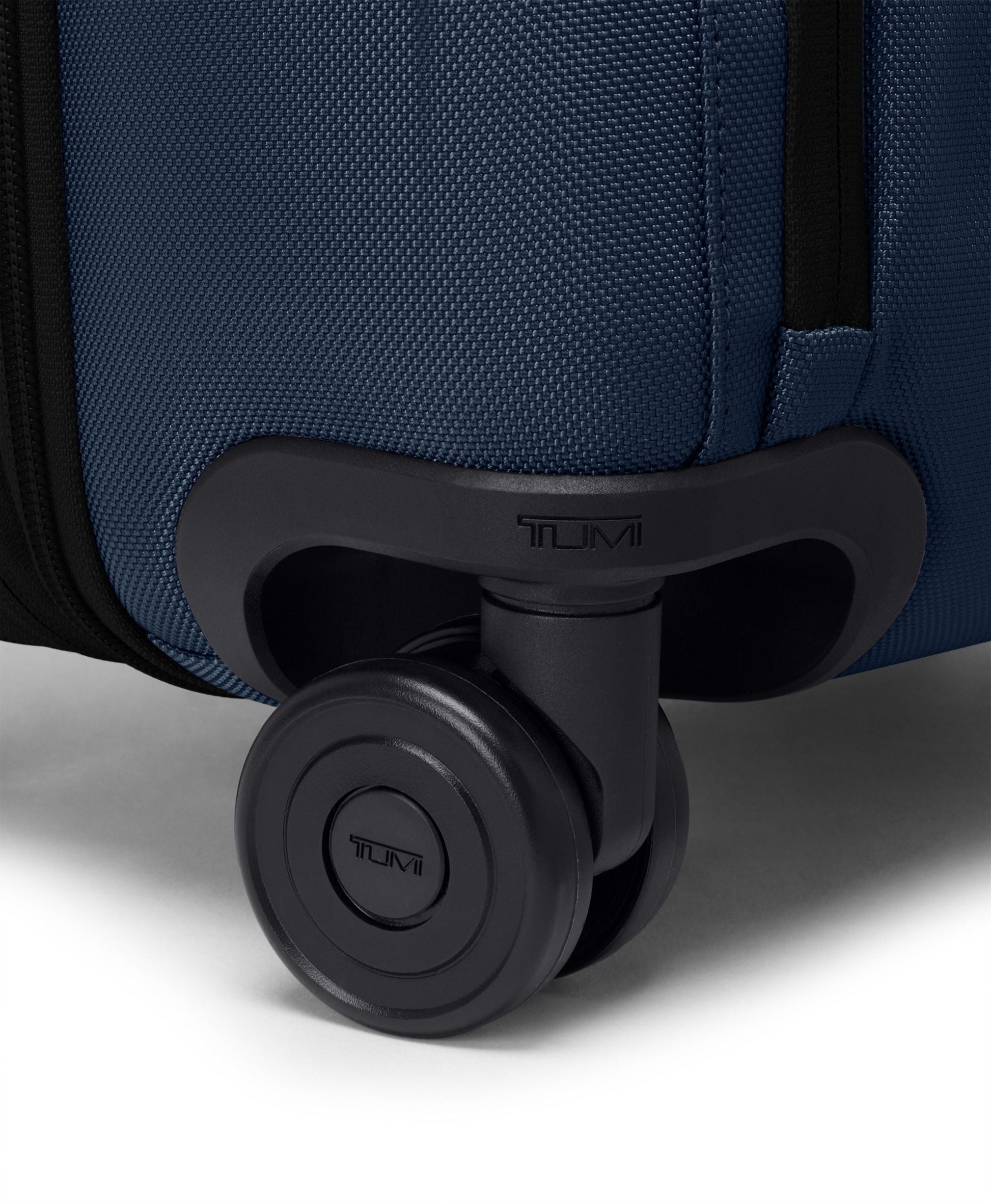 Tumi Luggage Tumi Alpha Medium Dual Access Expandable Checked Luggage