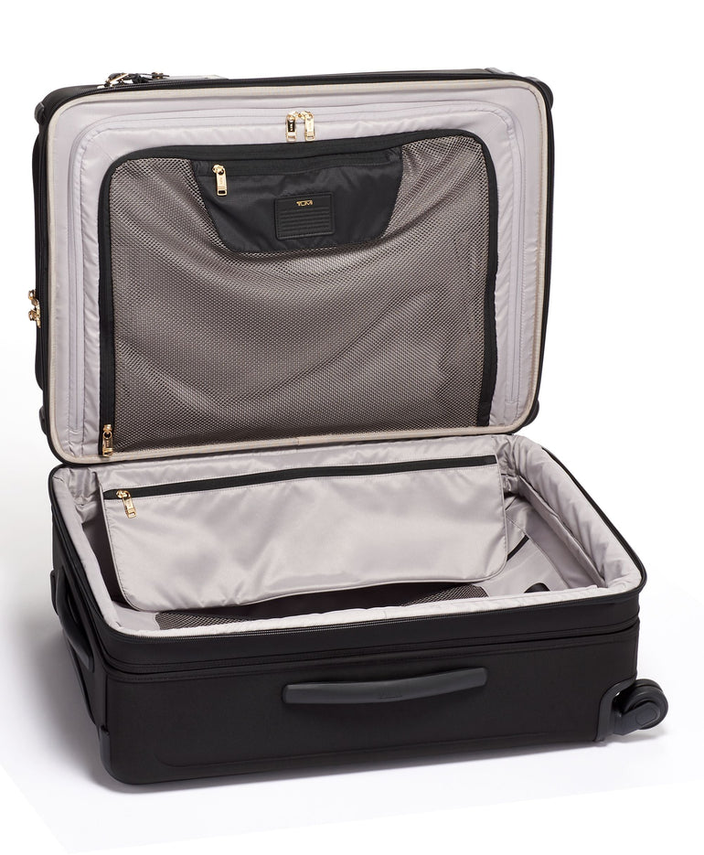 Tumi Luggage Tumi Alpha Short Trip Expandable 4 Wheeled Packing Case Medium Luggage