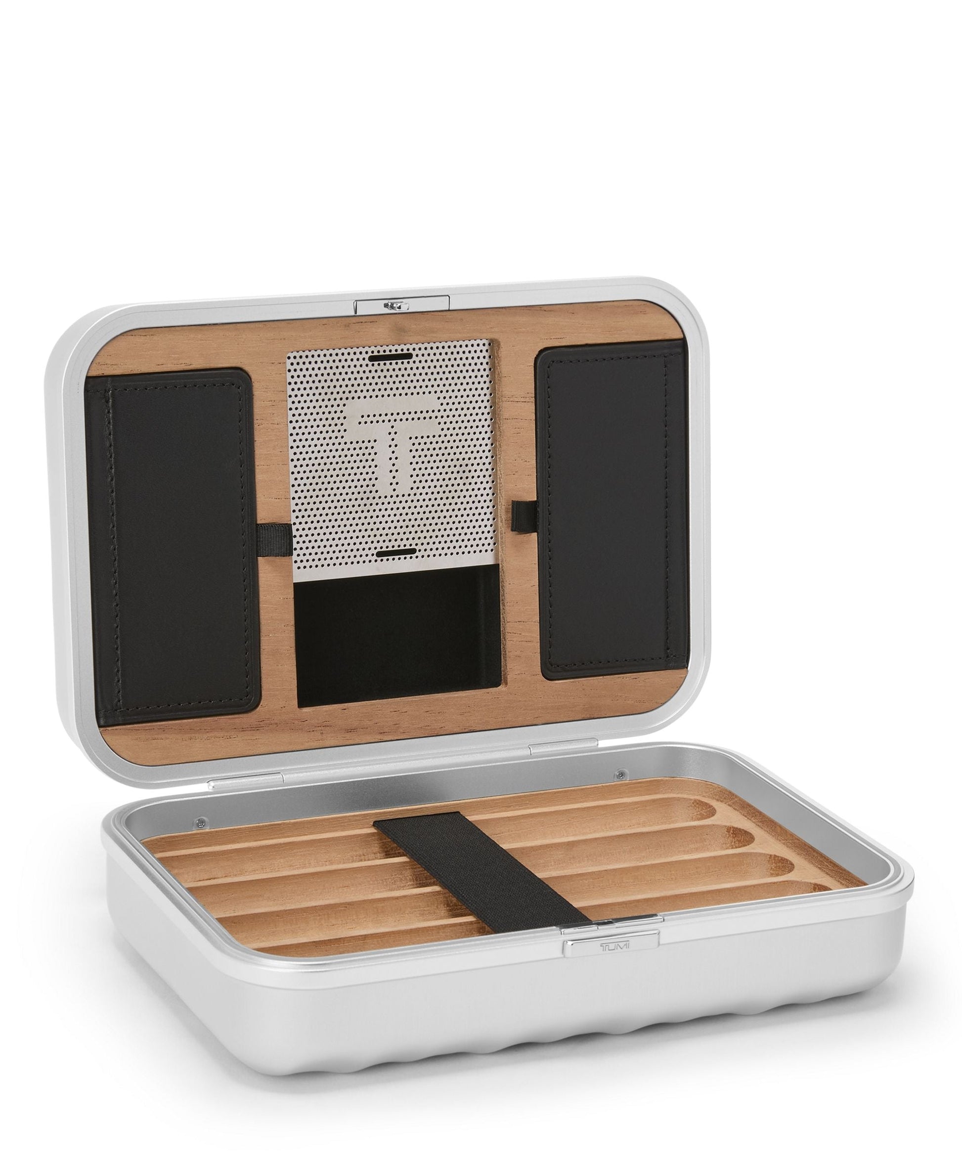 Tumi Travel Accessories Silver Tumi 19 Degree Aluminum Cigar Case