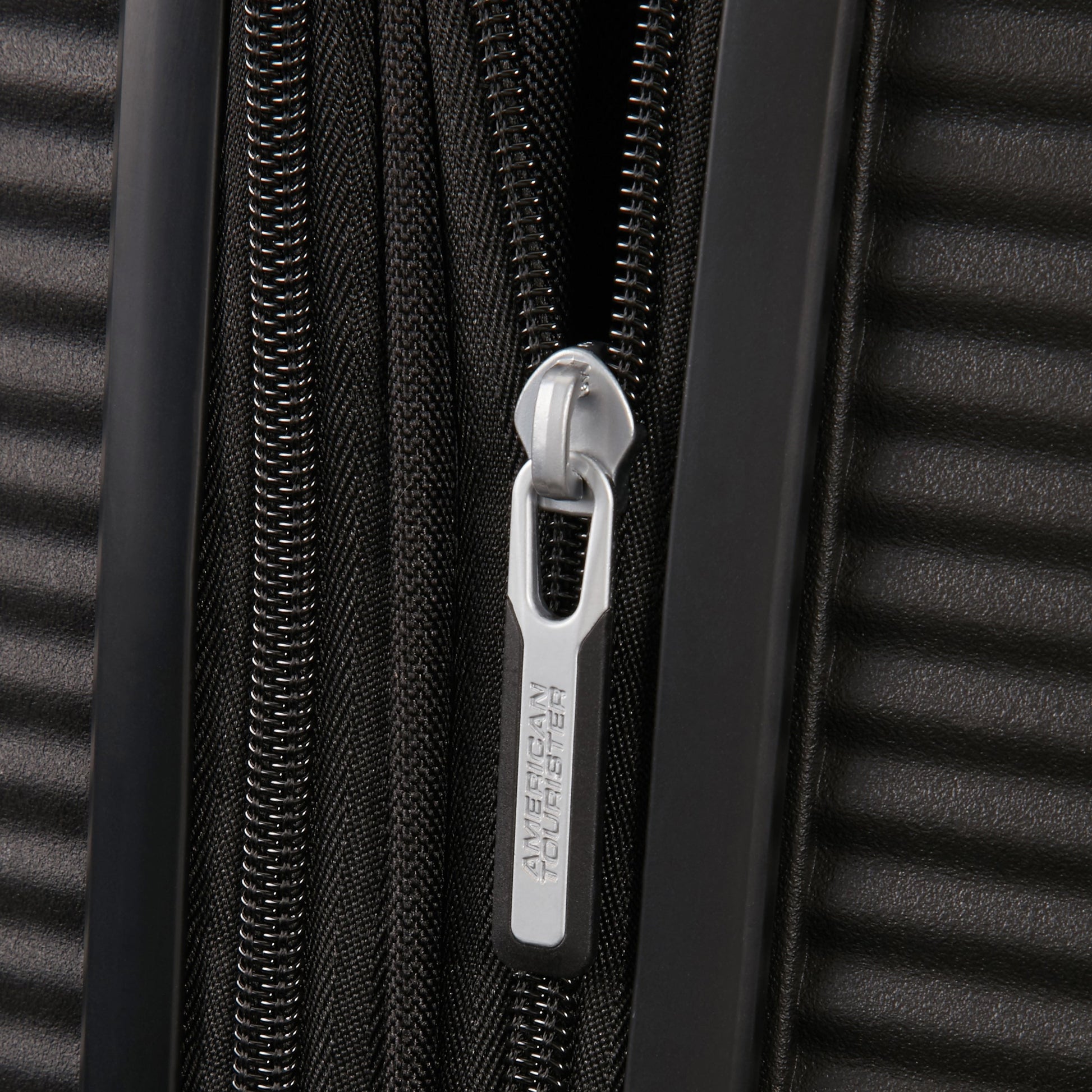 American Tourister Luggage American Tourister Curio Spinner Large Expandable Luggage