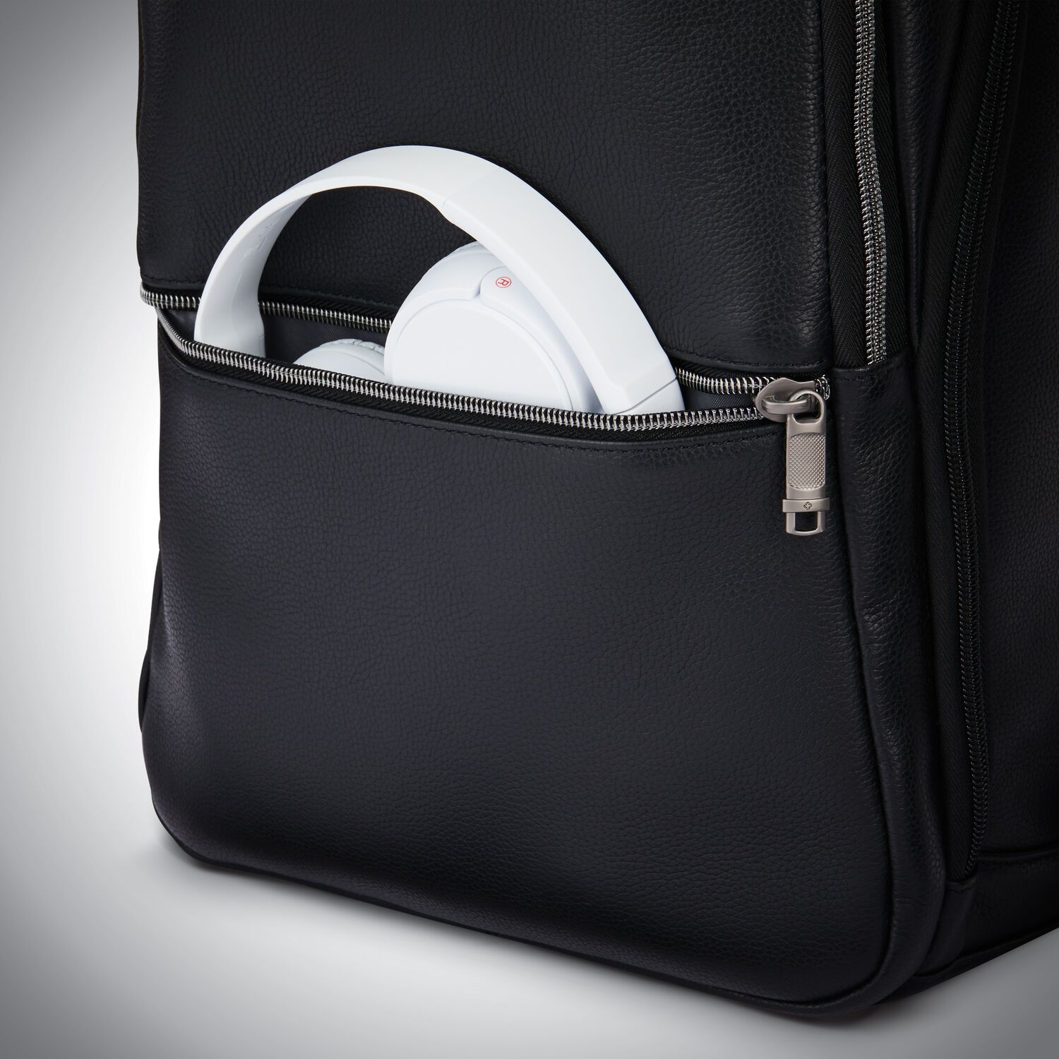 Samsonite Backpacks Samsonite Classic Leather Backpack