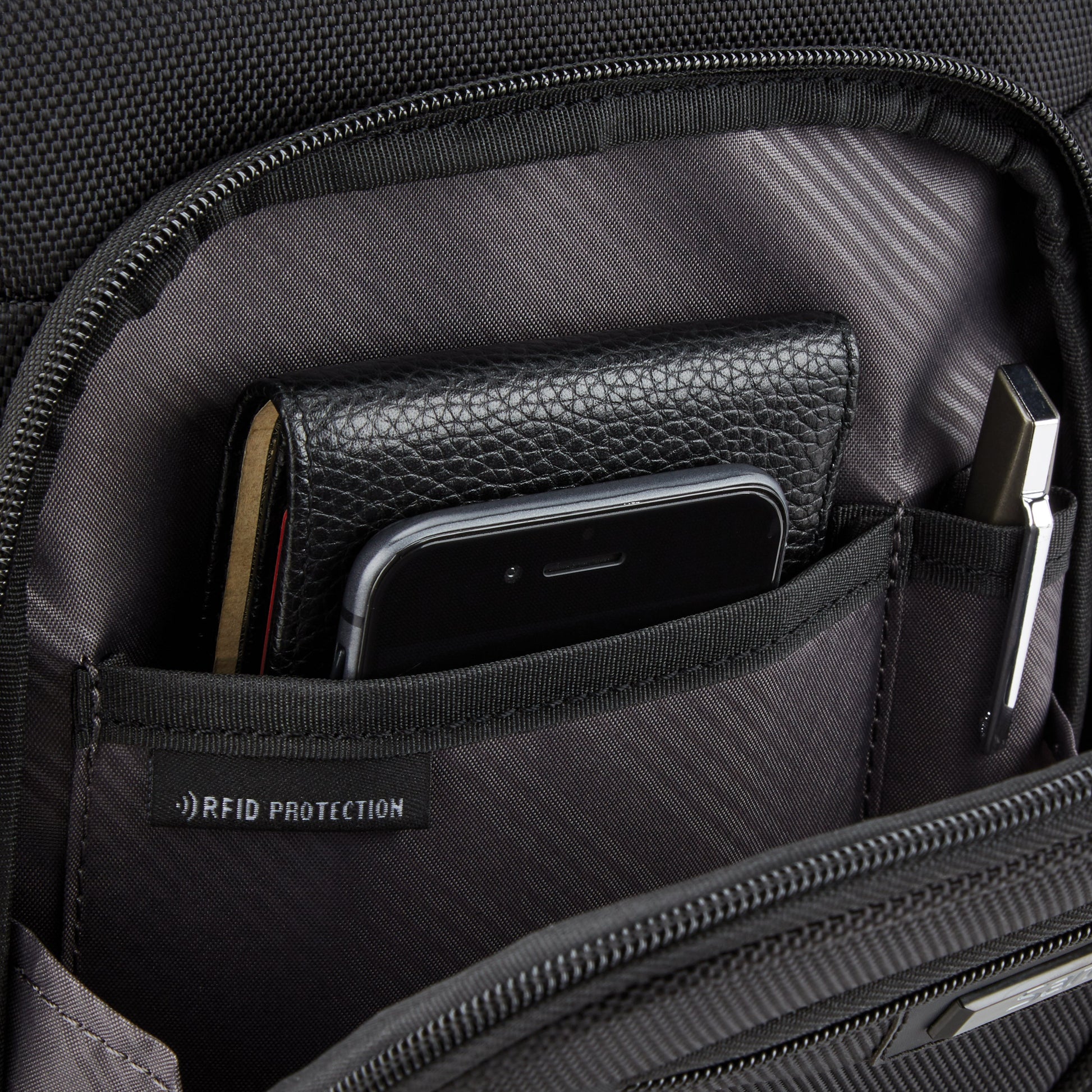 Samsonite Cross-Body Bag Black Samsonite Classic NXT Vertical Tablet With RFID