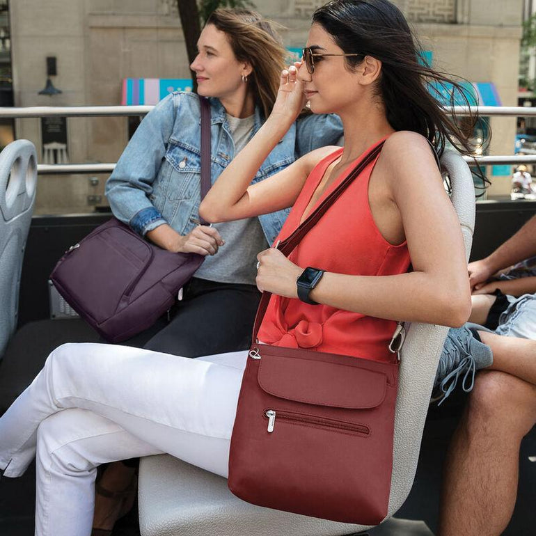 Travelon Handbag Travelon Anti-Theft Classic Crossbody Bucket Bag (RFID Blocking)